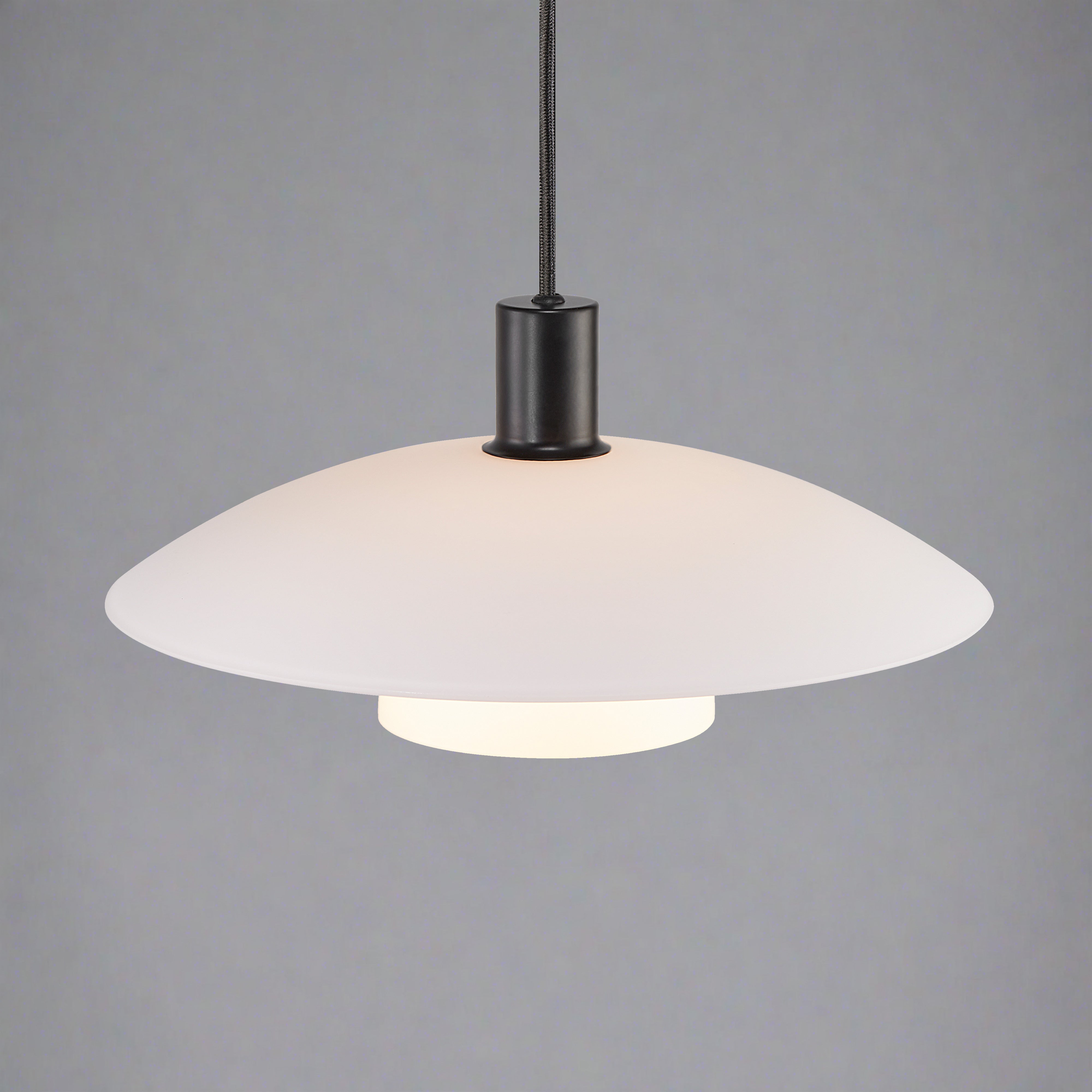 Hanglamp Eettafel Scandinavisch Design met Opaalwitte Glaskappen voor Woonkamer en Eetkamer 4
