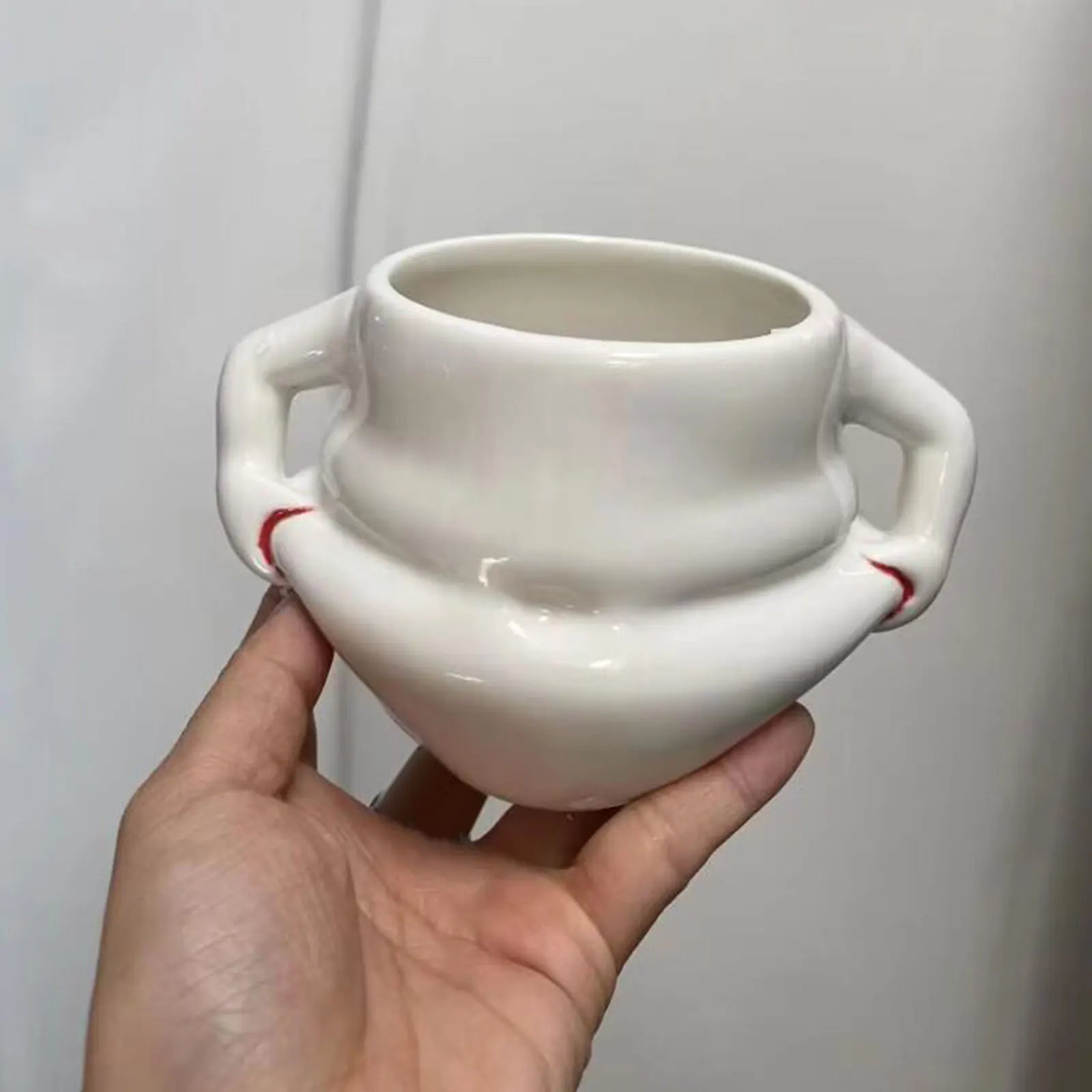 Koffiemok met Humoristische Handgrepen 1