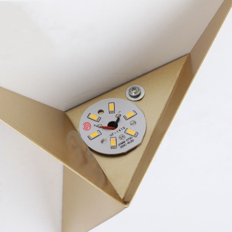 Moderne Driehoekige Wandlamp Voor Binnen Ruimtes 5