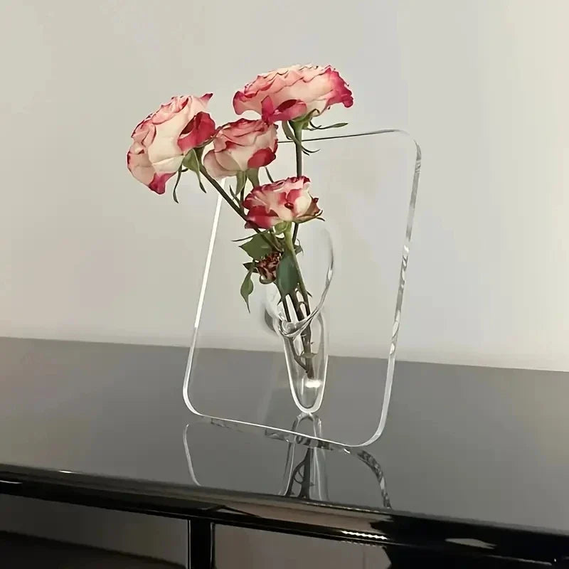Moderne Ingebouwde Vaas voor Bloemen Met Strak Ontwerp 2