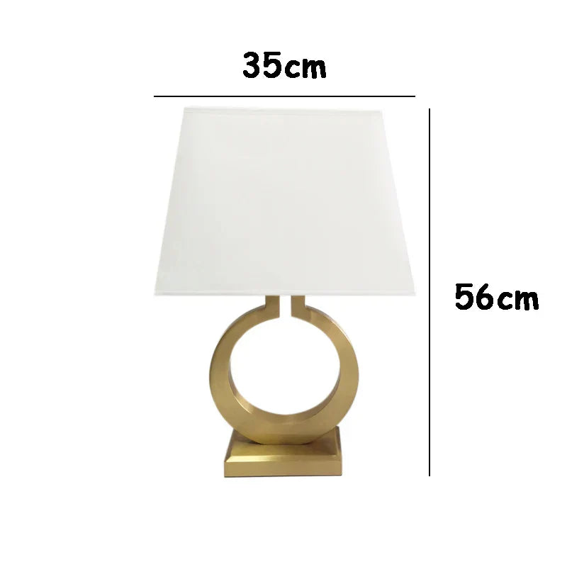 Moderne Tafellamp voor Woonkamer en Slaapkamer met Gouden Accenten 5