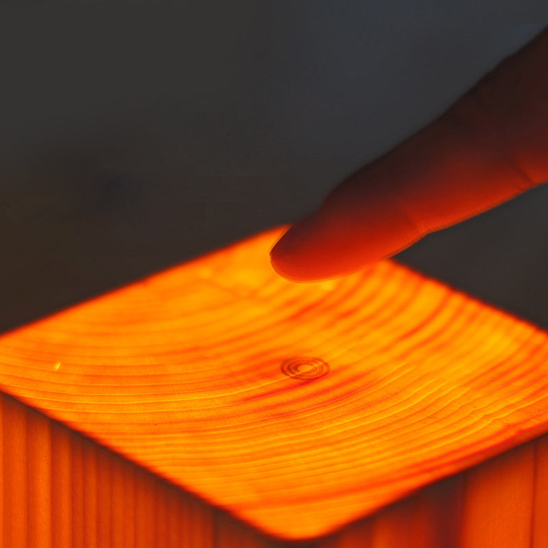 Oplaadbare Draadloze Tafellamp met Touchbediening en Houten Ontwerp 1