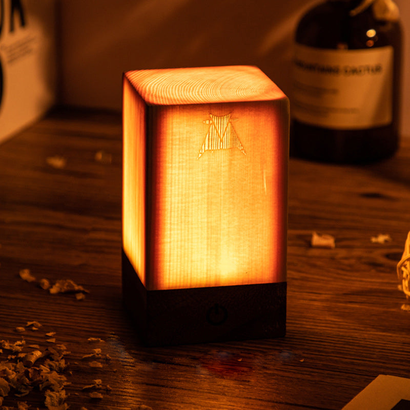 Oplaadbare Draadloze Tafellamp met Touchbediening en Houten Ontwerp 13