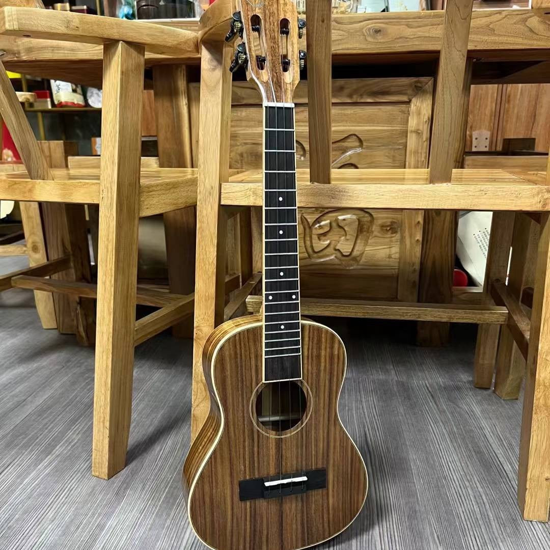 Professionele Ukelele Massief Houten Voor Muzikanten Met Draagbaar Ontwerp 3