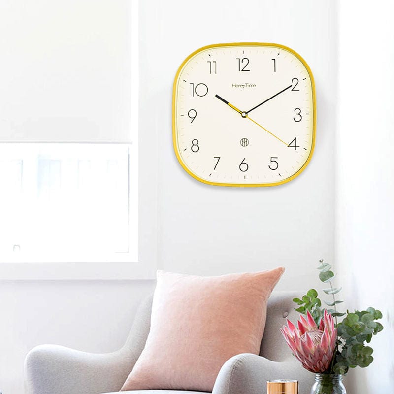 Retro Wandklok Vierkant Met Matgrijs Oppervlak 5
