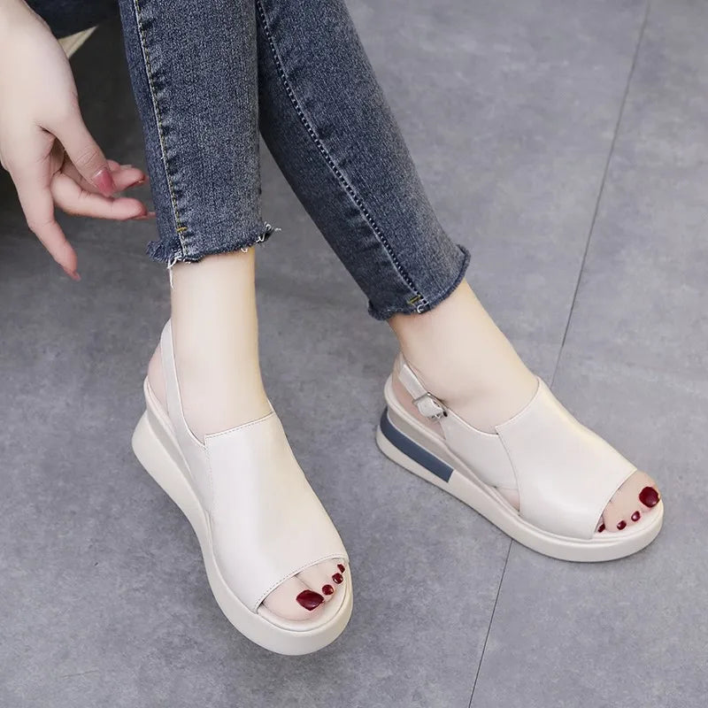 Open Teen Plateau Sleehak Sandalen