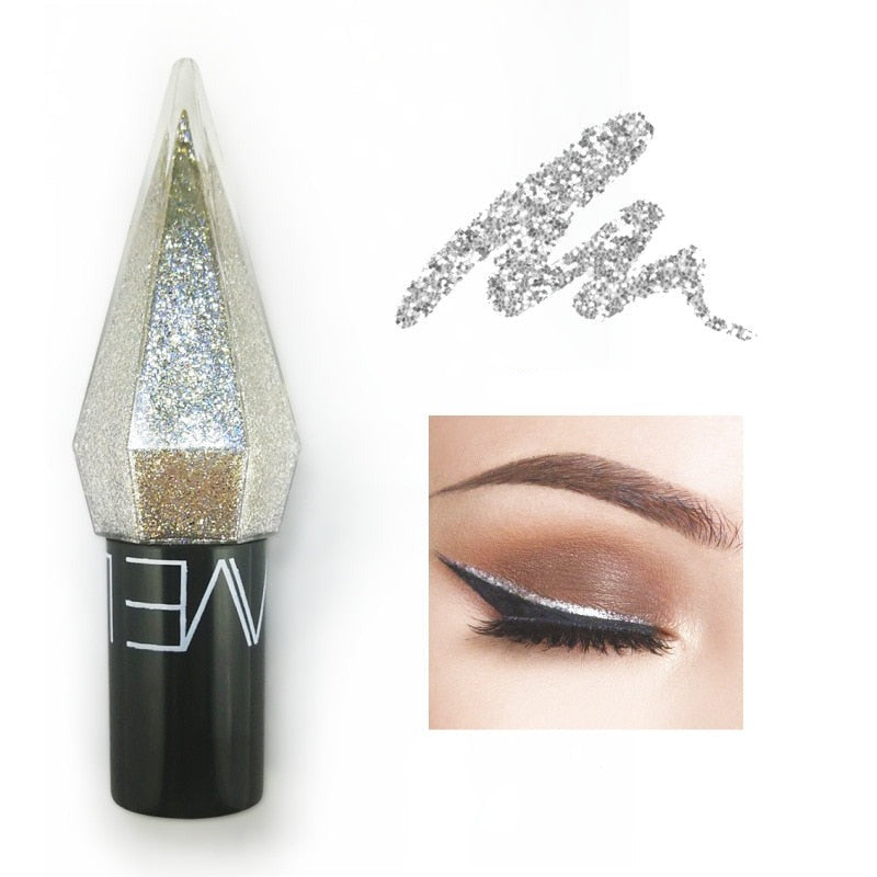 Glinsterende vloeibare eyeliner met diamant