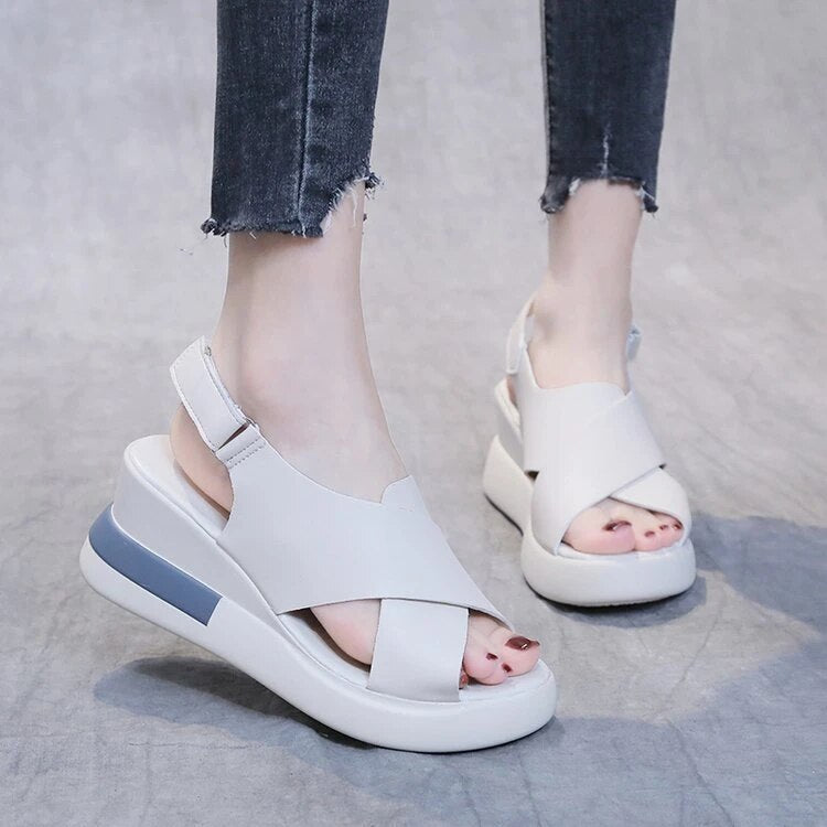 Open Teen Plateau Sleehak Sandalen