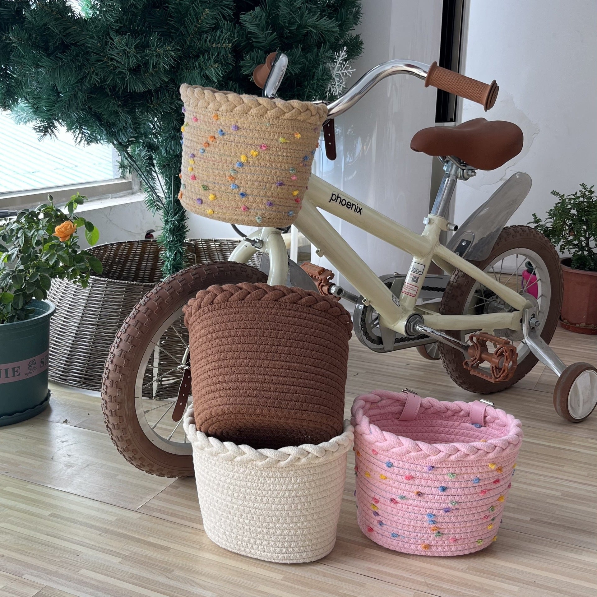 Unisex Fietsmand Gevlochten Stijl Met Pompondecoratie 4