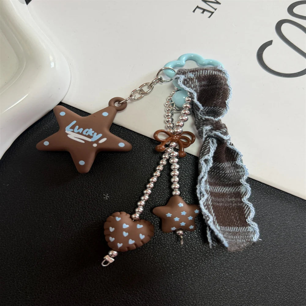 Unisex Sleutelhanger Speels Design Met Pompons En Bedeltjes 2
