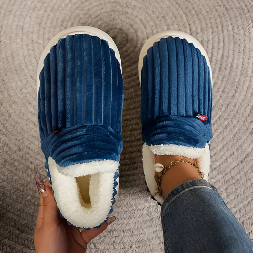 Unisex slippers, zacht pluche, antislip en ergonomisch ontwerp. 11
