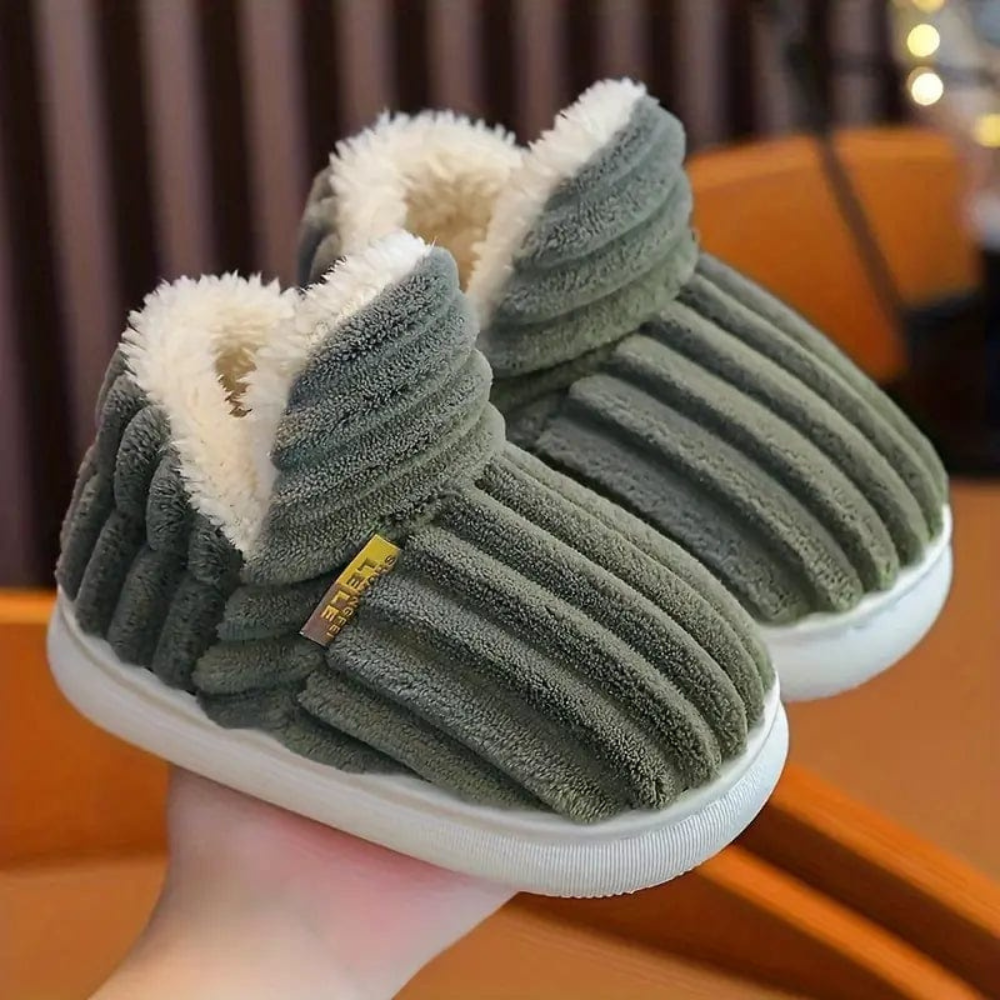 Unisex slippers, zacht pluche, antislip en ergonomisch ontwerp. 5