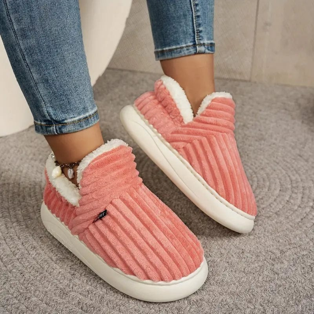 Unisex slippers, zacht pluche, antislip en ergonomisch ontwerp. 7
