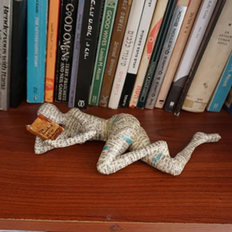 Vrouwenbeeld Lezend Ornament Voor Thuisdecoratie 8