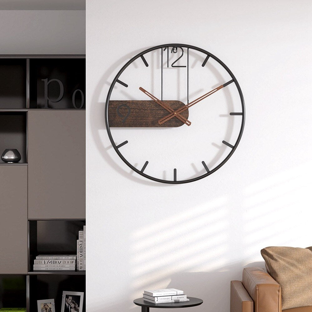 Wandklok van Staal en Walnoot met Stijlvol Design 3