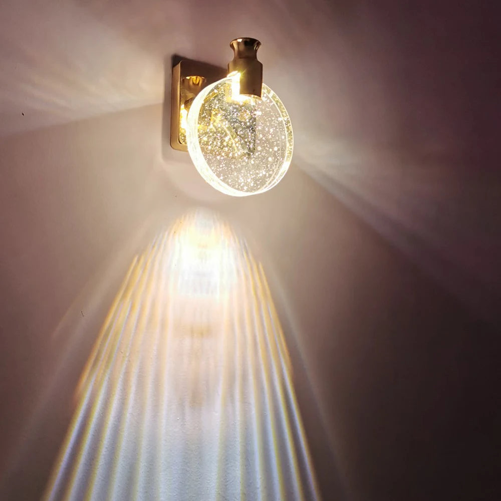 Wandlamp Modern Design met Gouden Accenten 2