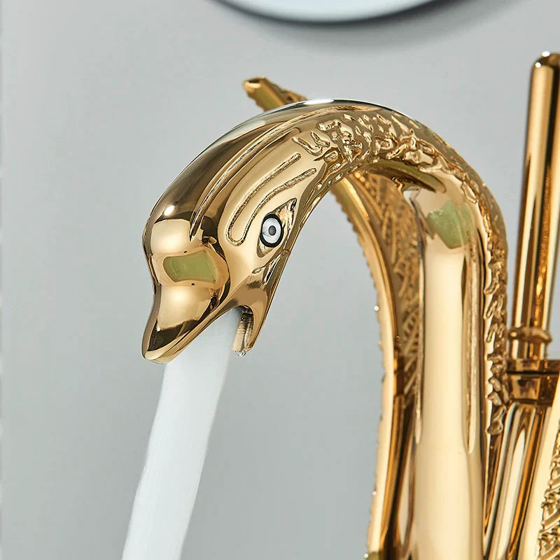 Wastafelkraan Gouden Design met Enkele Handgreep 2