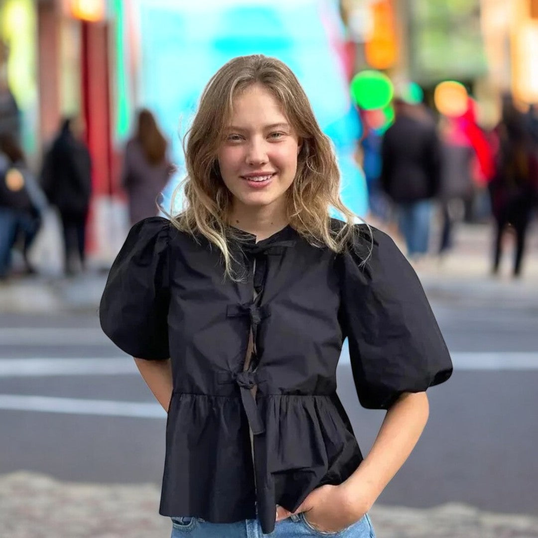 Damesblazer met gekatte mouwen en pofmouwtjes