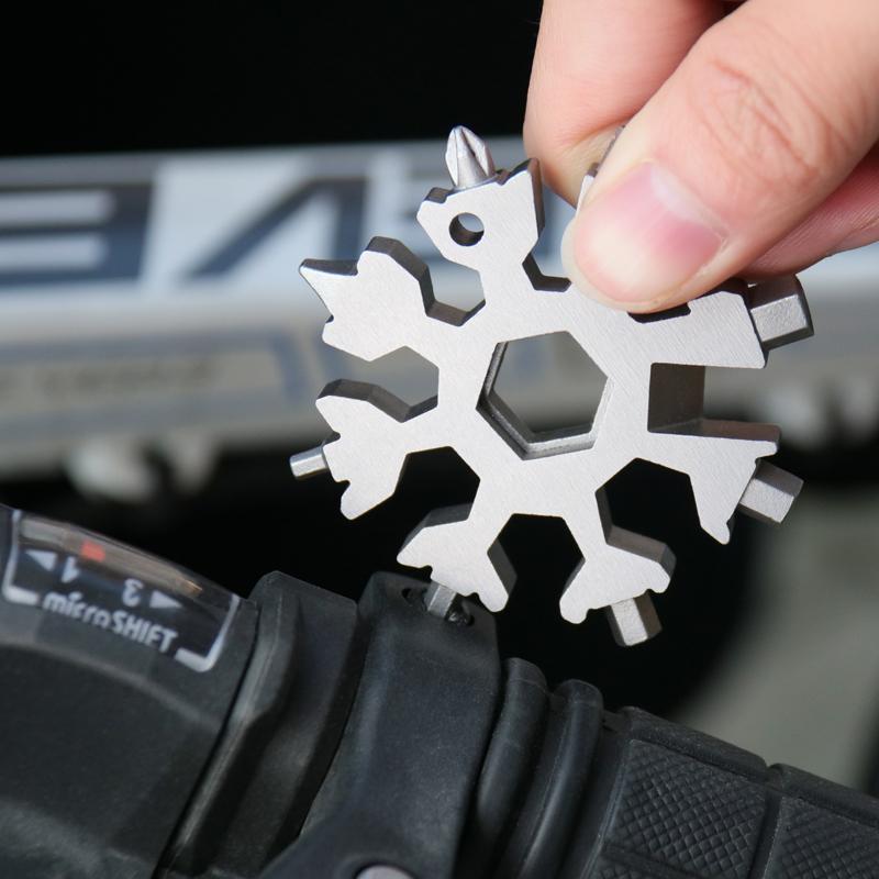 Saker 18-in-1 Roestvrijstalen Sneeuwvlokken Multitool