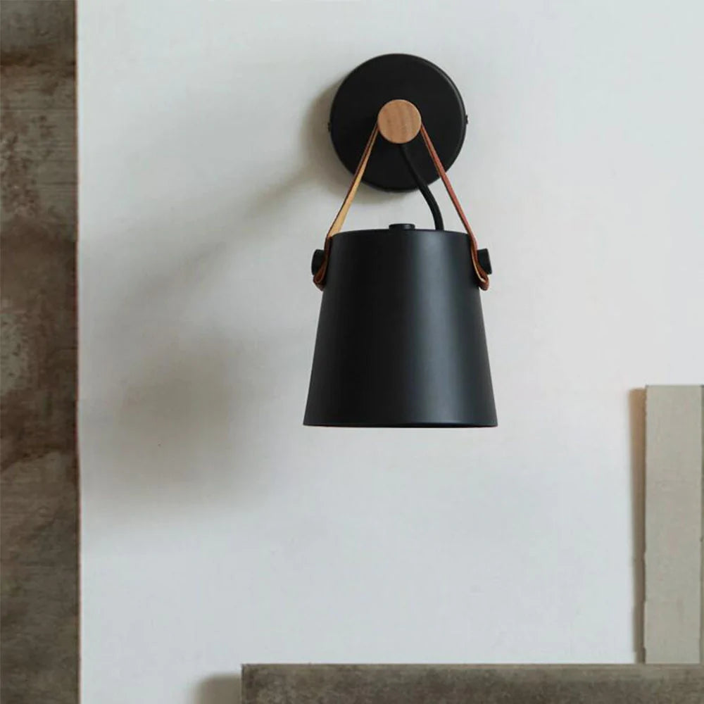 Noordse Houten Wandlamp
