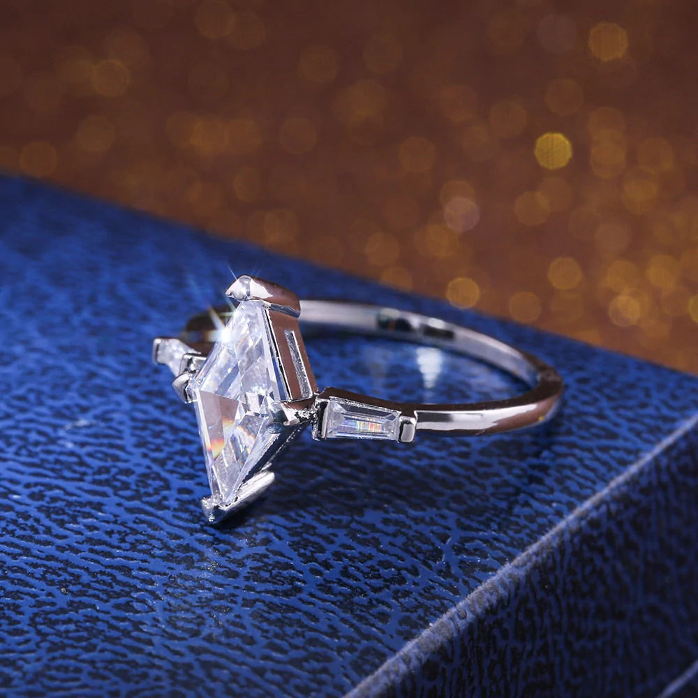 Horse Eye Solitaire Verlovingsring