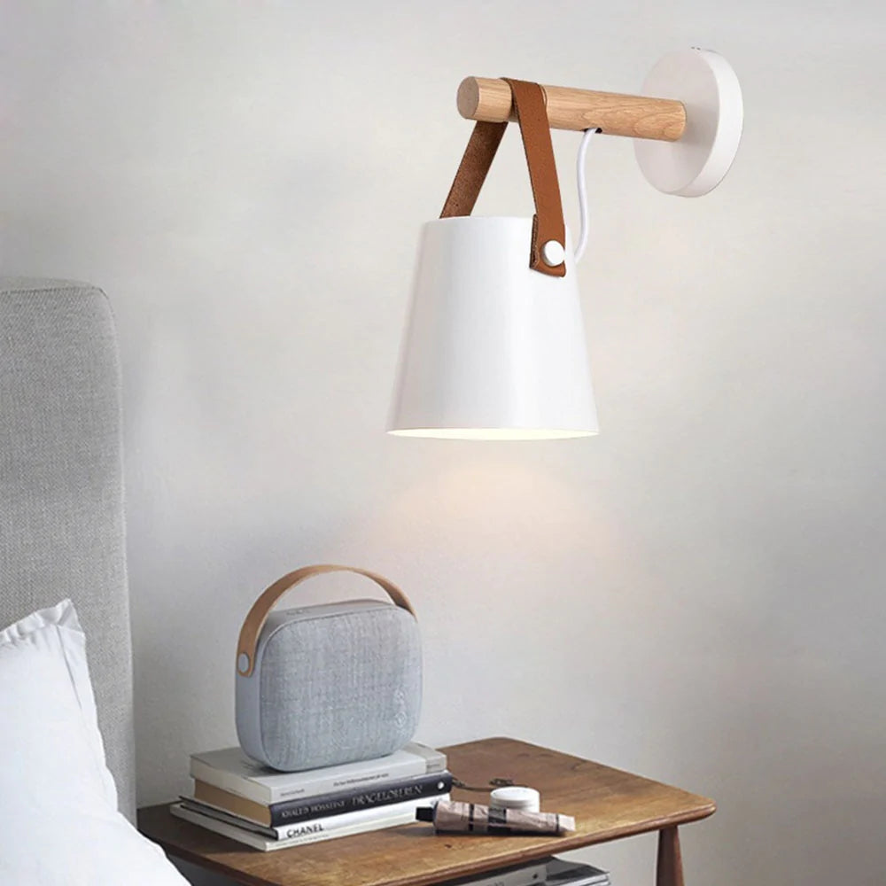 Noordse Houten Wandlamp