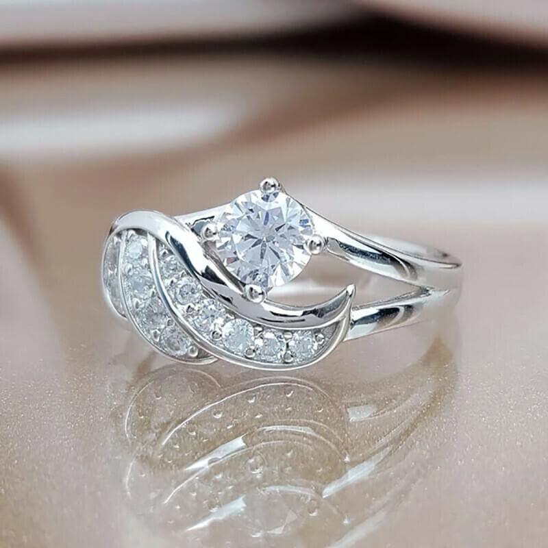 Engel's Omhelzing Ring