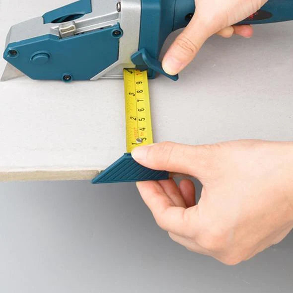 Gypsum Board Cutting Device