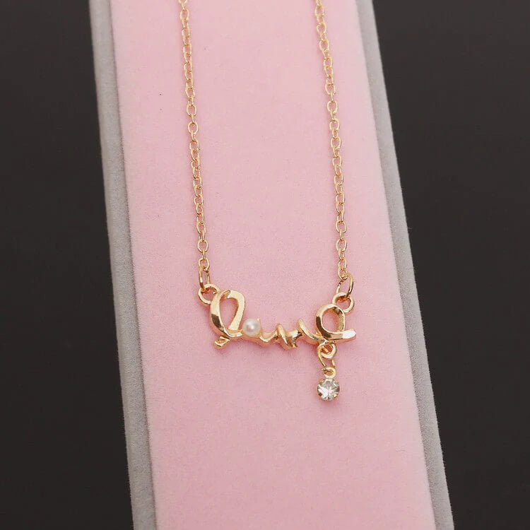 L.O.V.E. Parel Ketting