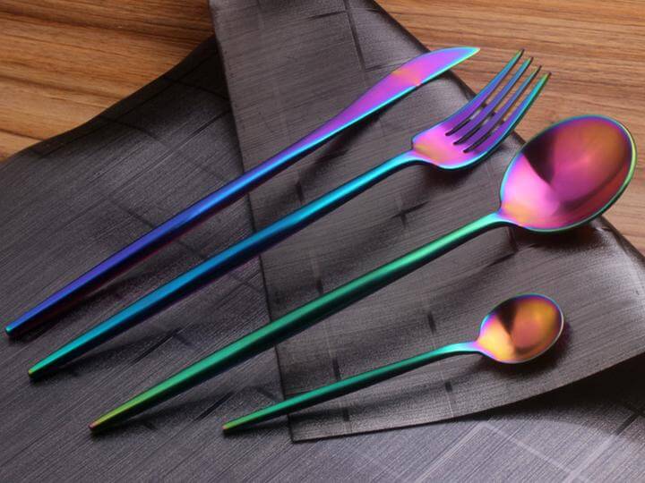 Regenboog Bestek Set (4 Stuks)
